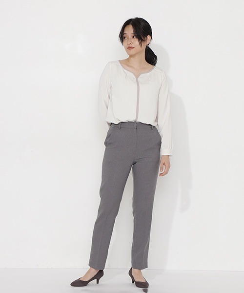 NATURAL BEAUTY BASIC(ナチュラルビューティーベーシック)の「バイカラーブラウス(シャツ/ブラウス・レディース・ベージュ/アイボリー・マルチサイズ)」の12枚目の写真