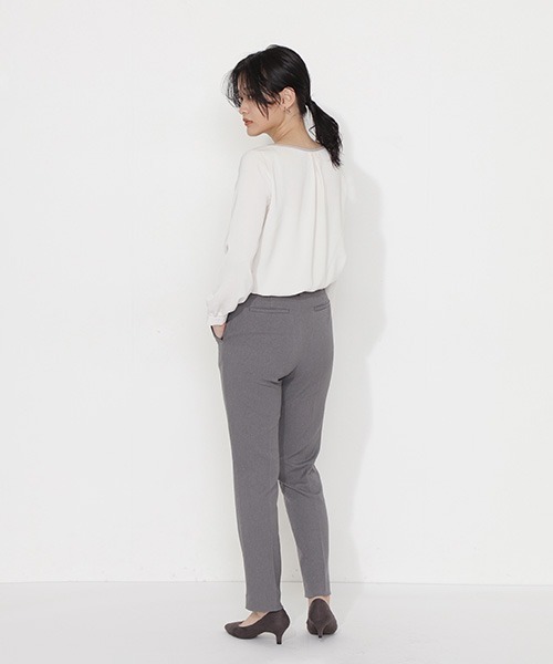 NATURAL BEAUTY BASIC(ナチュラルビューティーベーシック)の「バイカラーブラウス(シャツ/ブラウス・レディース・ベージュ/アイボリー・マルチサイズ)」の5枚目の写真