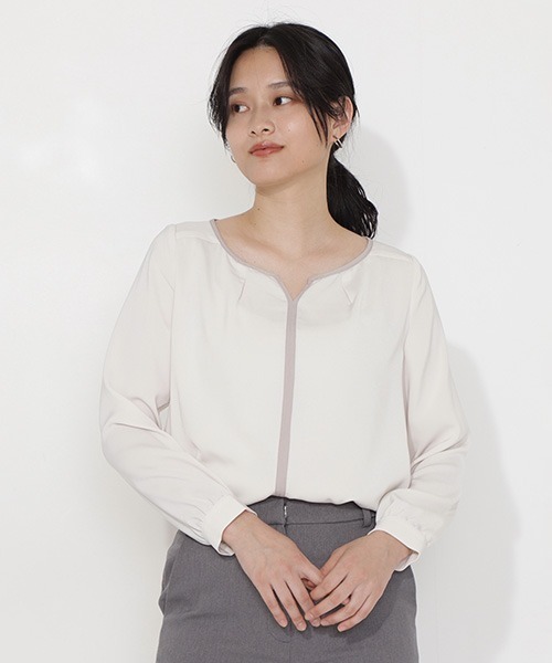 NATURAL BEAUTY BASIC(ナチュラルビューティーベーシック)の「バイカラーブラウス(シャツ/ブラウス・レディース・ベージュ/アイボリー・マルチサイズ)」の9枚目の写真