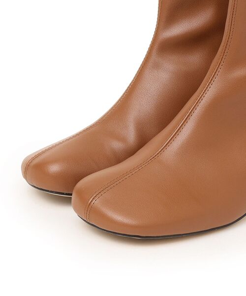 SHIPS（シップス）の「オブリークトゥショートブーツ◇（ブーツ・レディース・ブラック/ブラウン・38/36/37）」の3枚目の写真