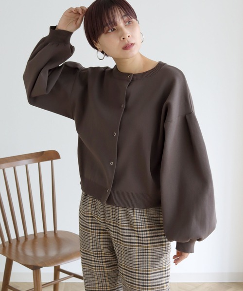 HER CLOSET(ハークローゼット)の「【shemoshelly】前後2WAYリングスナップニットショートカーディガン(カーディガン/ボレロ・レディース・チャコールグレー/ライトグレー/ライトブルー/ブラック/ダークブラウン/グリーン/グレイッシュベージュ/テラコッタ・M)」の17枚目の写真