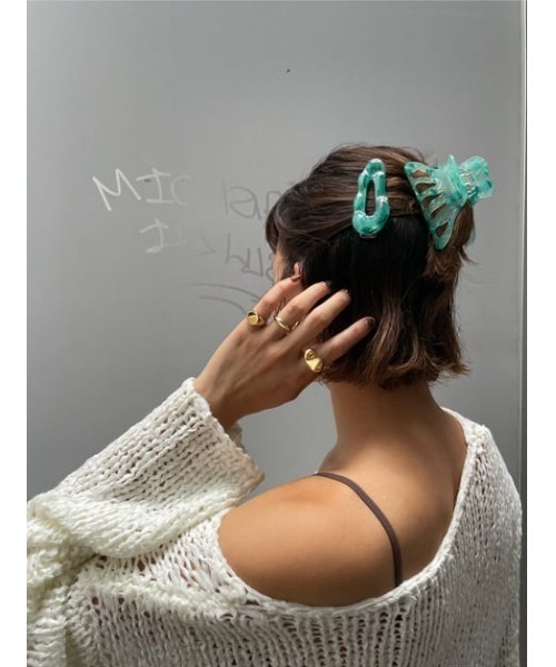 SLY(スライ)の「Sly Skin DEFOMATION VANCE ヘアーバンス(バレッタ/ヘアクリップ・レディース・グリーン系その他2/ベージュ系その他・FREE)」の13枚目の写真