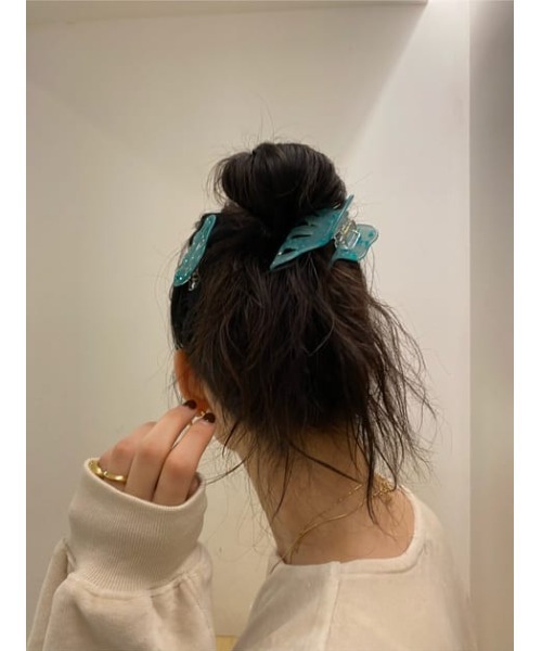 SLY(スライ)の「Sly Skin DEFOMATION VANCE ヘアーバンス(バレッタ/ヘアクリップ・レディース・グリーン系その他2/ベージュ系その他・FREE)」の11枚目の写真
