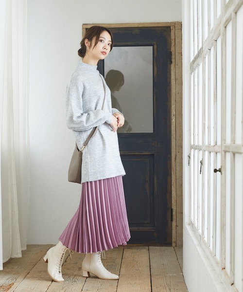 menue(メヌエ)の「スクエアトゥレースアップブーツ(ブーツ・レディース・ブラック/アイボリー/グレイッシュベージュ・LL/3L/S/M/L/XS)」の7枚目の写真