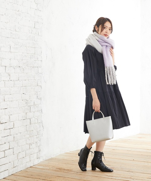 menue(メヌエ)の「スクエアトゥレースアップブーツ(ブーツ・レディース・ブラック/アイボリー/グレイッシュベージュ・LL/3L/S/M/L/XS)」の8枚目の写真