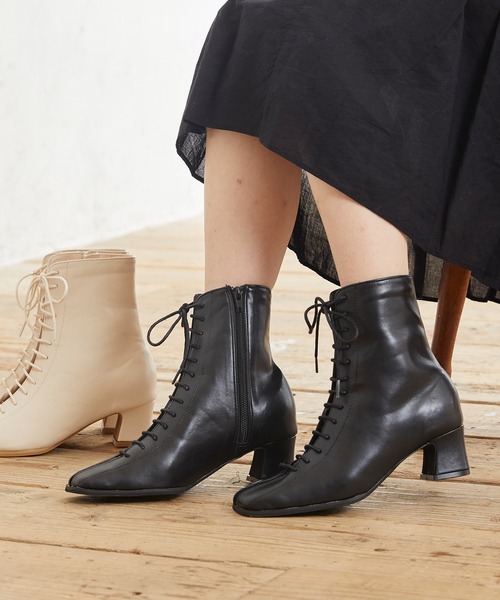 menue(メヌエ)の「スクエアトゥレースアップブーツ(ブーツ・レディース・ブラック/アイボリー/グレイッシュベージュ・LL/3L/S/M/L/XS)」の5枚目の写真