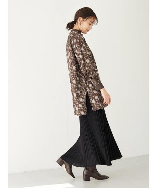 CRAFT STANDARD BOUTIQUE（クラフトスタンダードブティック）の「袖ギャザーバンドカラーシャツチュニック　＊（シャツ/ブラウス・レディース・ネイビー/ブラウン・FREE）」の9枚目の写真
