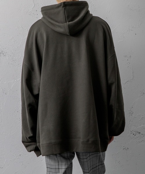 Adoon plain(アドーンプレーン)の「【Adoon plain】サガラ刺繍ロゴパーカー(パーカー・メンズ・チャコールグレー/グリーン/マスタード・MEDIUM/LARGE)」の9枚目の写真