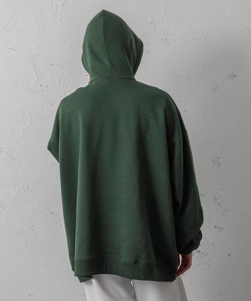 Adoon plain(アドーンプレーン)の「【Adoon plain】サガラ刺繍ロゴパーカー(パーカー・メンズ・チャコールグレー/グリーン/マスタード・MEDIUM/LARGE)」の6枚目の写真