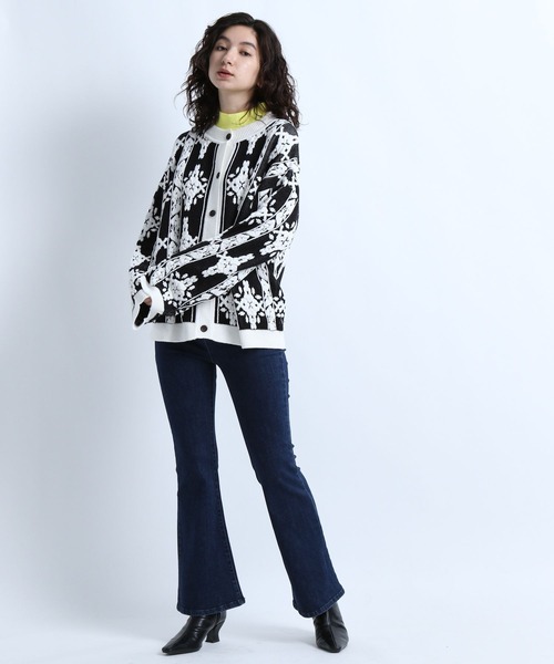 eL（エル）の「【eL】7G Flower Jacquard Cardigan/264738（カーディガン/ボレロ・レディース・ブラック系その他/ブルー系その他/イエロー系その他・FREE）」の5枚目の写真