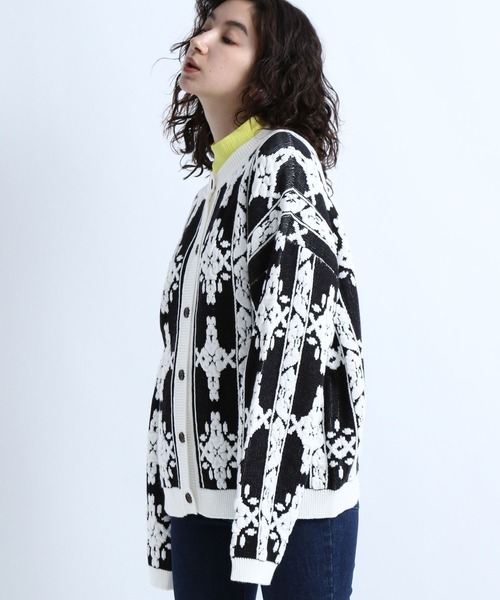 eL（エル）の「【eL】7G Flower Jacquard Cardigan/264738（カーディガン/ボレロ・レディース・ブラック系その他/ブルー系その他/イエロー系その他・FREE）」の11枚目の写真