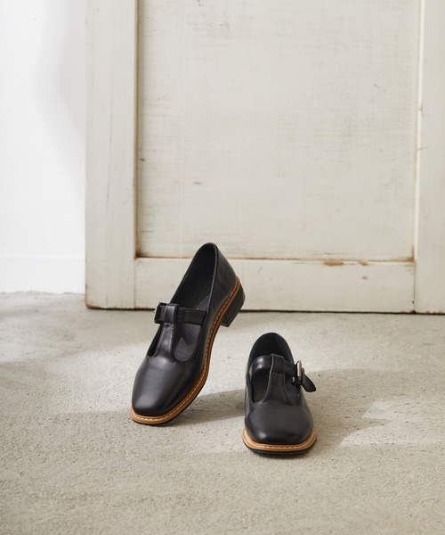 Birthday room（バースデイルーム）の「Tストラップフラットシューズ（ドレスシューズ・レディース・ブラック・24.5/23.5）」の2枚目の写真