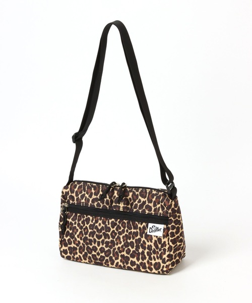 LEPSIM（レプシィム）の「【Drifterコラボ】ショルダーバッグ　261926（ショルダーバッグ・レディース・ブラック/アニマル/レオパード・ONE SIZE）」の7枚目の写真