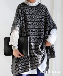 ジャガードニットポンチョ