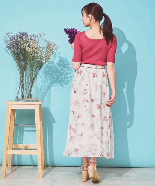 Noela（ノエラ）の「ペイントラインフラワースカート（スカート