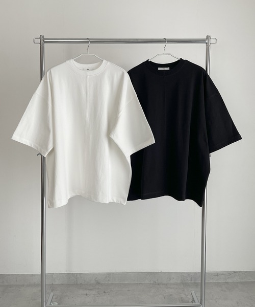 y/m by MIHO（イムバイミホ）の「センターラインTシャツ（Tシャツ/カットソー・レディース・ホワイト/ブラック・FREE）」の3枚目の写真