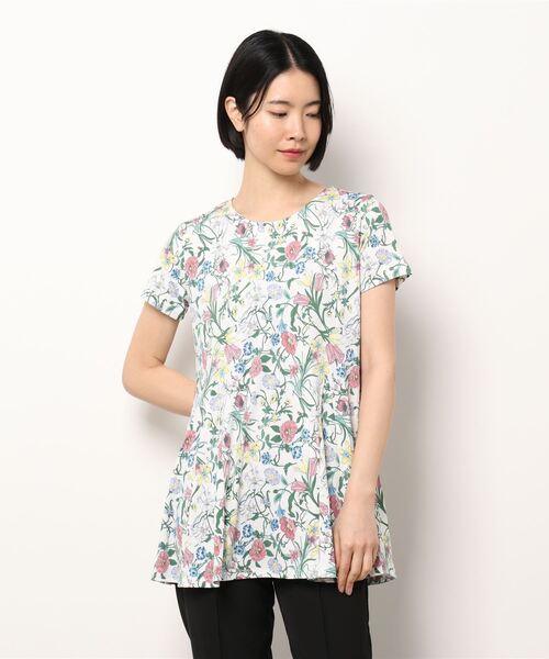 新品　プリーツプリントチュニック　F 新品 プリーツプリントチュニック F