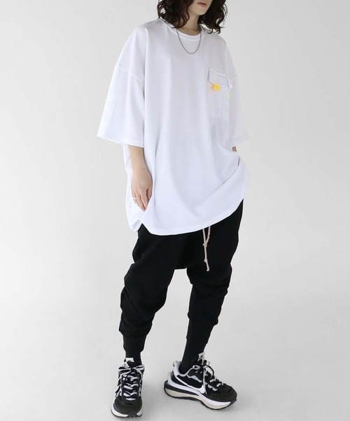 minsobi（ミンソビ）の「2ポケットビッグＴ（Tシャツ/カットソー・メンズ・ホワイト/ブラック・FREE）」の8枚目の写真