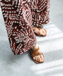 IENA | 【CORSO ROMA /コルソローマ】CROSS SOFT SANDALS(サンダル)