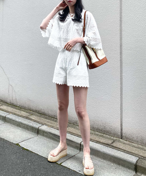 archives（アルシーヴ）の「【setup対応】カットワークレースフレアブラウス（シャツ/ブラウス・レディース・ブラック/オフホワイト・MEDIUM）」の14枚目の写真