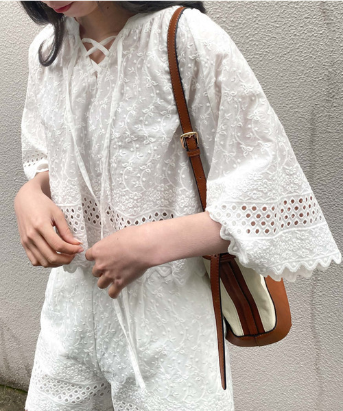 archives（アルシーヴ）の「【setup対応】カットワークレースフレアブラウス（シャツ/ブラウス・レディース・ブラック/オフホワイト・MEDIUM）」の3枚目の写真