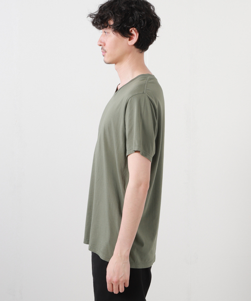 SAVE KHAKI UNITED(セーブカーキユナイテッド)の「SAVE KHAKI UNITED S/S SUPIMA V-NECK TEE(Tシャツ/カットソー・メンズ・ホワイト/ブラック/ネイビー/ライトグリーン/ブラック系その他・MEDIUM/LARGE/X-LARGE)」の9枚目の写真