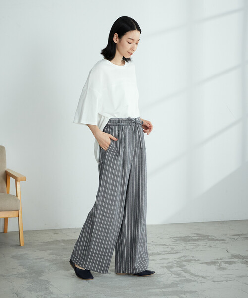 ONIGIRI(オニギリ)の「ストライプワイドパンツ(その他パンツ・レディース・ベージュ/ネイビー・LARGE/SMALL/MEDIUM)」の3枚目の写真
