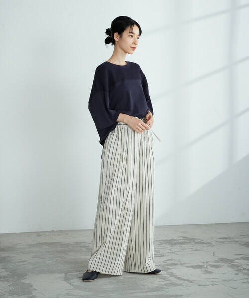 ONIGIRI(オニギリ)の「ストライプワイドパンツ(その他パンツ・レディース・ベージュ/ネイビー・LARGE/SMALL/MEDIUM)」の7枚目の写真