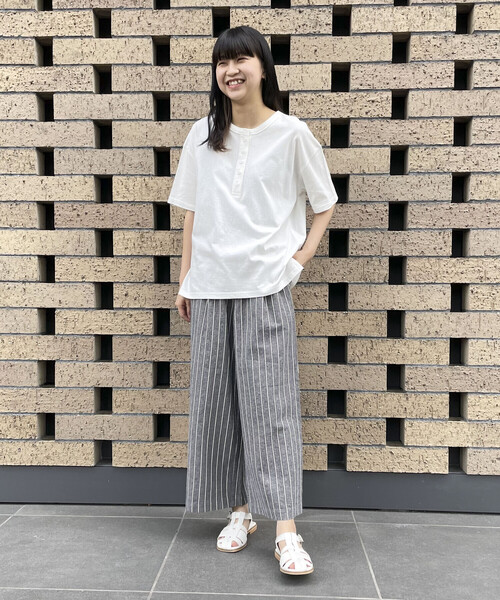 ONIGIRI(オニギリ)の「ストライプワイドパンツ(その他パンツ・レディース・ベージュ/ネイビー・LARGE/SMALL/MEDIUM)」の19枚目の写真