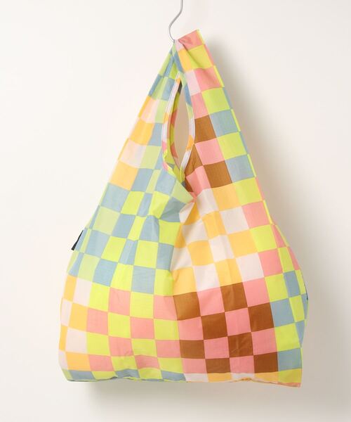 U by SPICK&SPAN（ユーバイスピックアンドスパン）の「【BAGGU/バグゥ】STANDARD BAGGU 100% Recycled（ショルダーバッグ・レディース・ライトグリーン/その他・FREE）」の16枚目の写真