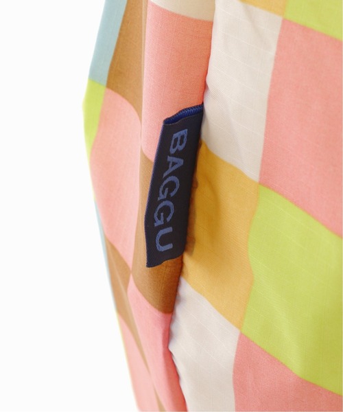 U by SPICK&SPAN（ユーバイスピックアンドスパン）の「【BAGGU/バグゥ】STANDARD BAGGU 100% Recycled（ショルダーバッグ・レディース・ライトグリーン/その他・FREE）」の12枚目の写真