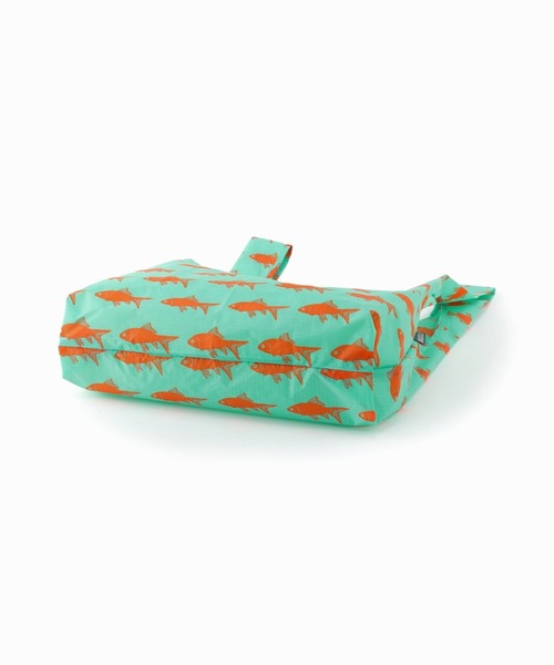 U by SPICK&SPAN（ユーバイスピックアンドスパン）の「【BAGGU/バグゥ】STANDARD BAGGU 100% Recycled（ショルダーバッグ・レディース・ライトグリーン/その他・FREE）」の5枚目の写真