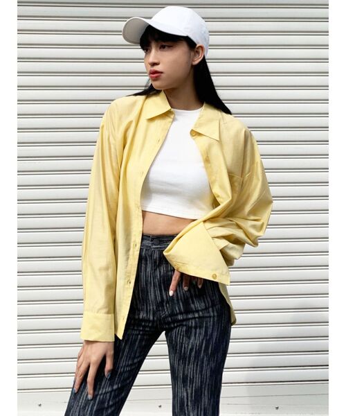 EMODA（エモダ）の「オーバーシアールーズシャツ（シャツ/ブラウス・レディース・ホワイト/イエロー/ブルー・FREE）」の4枚目の写真