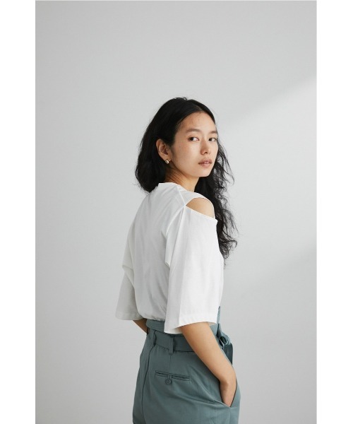 STYLEMIXER（スタイルミキサー）の「ショルダースリットT（Tシャツ/カットソー・レディース・ブラック/ブラウン/ホワイト・FREE）」の9枚目の写真