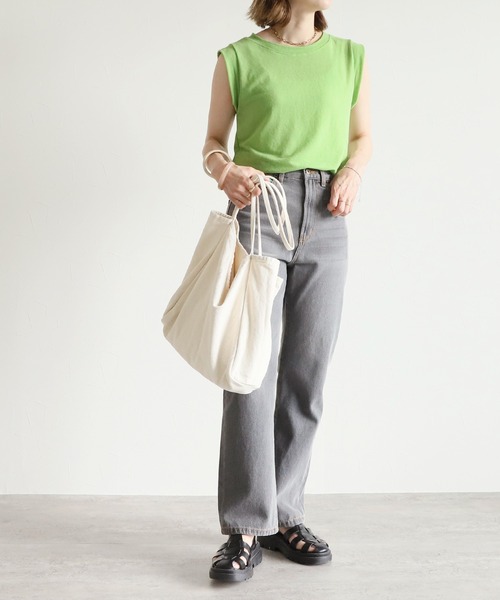 reca（レカ）の「リネンミックスノースリーブTシャツ（Tシャツ/カットソー・レディース・ブラック/オフホワイト/オレンジ/ブルー/グリーン/グレイッシュベージュ・FREE）」の15枚目の写真