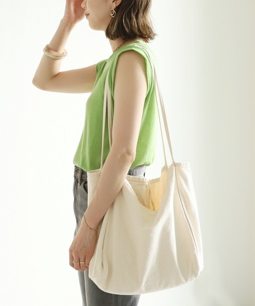 reca（レカ）の「リネンミックスノースリーブTシャツ（Tシャツ/カットソー・レディース・ブラック/オフホワイト/オレンジ/ブルー/グリーン/グレイッシュベージュ・FREE）」の8枚目の写真