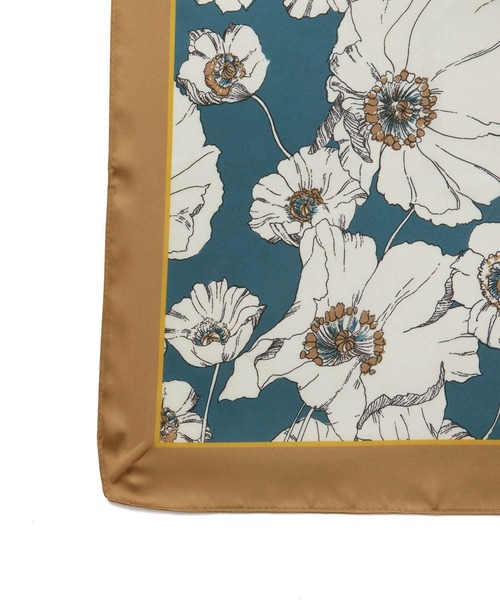 リサイクルポリエステルサテンポピープリントスカーフ（バンダナ