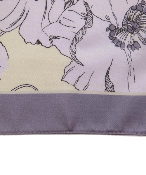 ROPE' PICNIC（ロペピクニック）の「リサイクルポリエステルサテンポピープリントスカーフ（バンダナ/スカーフ・レディース・ブラック/ターコイズブルー/ダークラベンダー・FREE）」の6枚目の写真