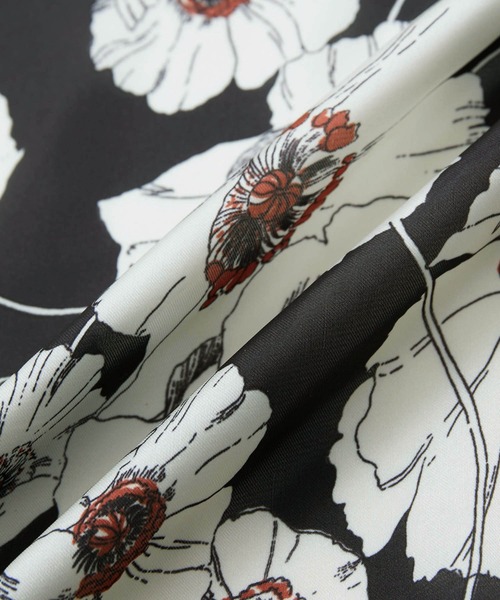 ROPE' PICNIC（ロペピクニック）の「リサイクルポリエステルサテンポピープリントスカーフ（バンダナ/スカーフ・レディース・ブラック/ターコイズブルー/ダークラベンダー・FREE）」の13枚目の写真