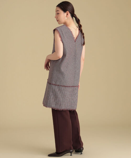 Ray BEAMS（レイビームス）の「Ray BEAMS / ツイード Vネック ノースリーブ ワンピース（ワンピース・レディース・ブラック/ワイン・0/1）」の12枚目の写真