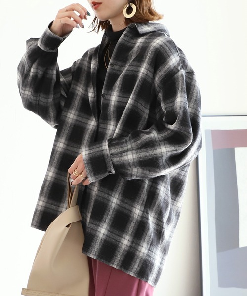 reca（レカ）の「先染めチェックシャツ（シャツ/ブラウス・レディース・ベージュ/ブラック・M）」の4枚目の写真