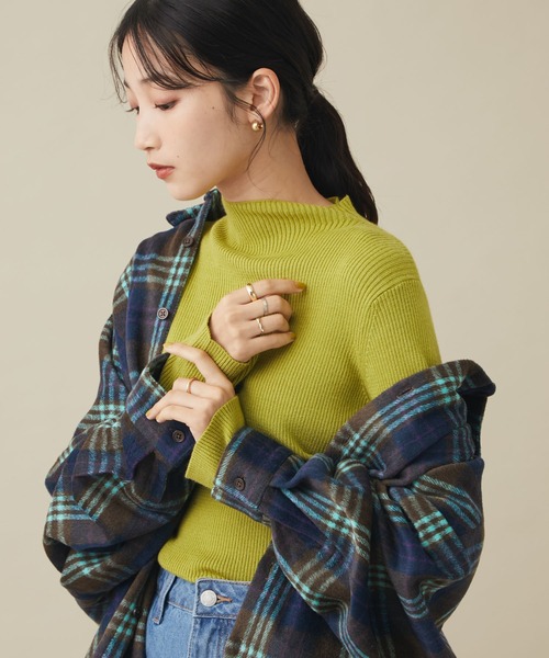 CRAFT STANDARD BOUTIQUE（クラフトスタンダードブティック）の「ハイネックリブニット　＊（ニット/セーター・レディース・テラコッタ/アイボリー/ブラック/ライム・M/L）」の4枚目の写真