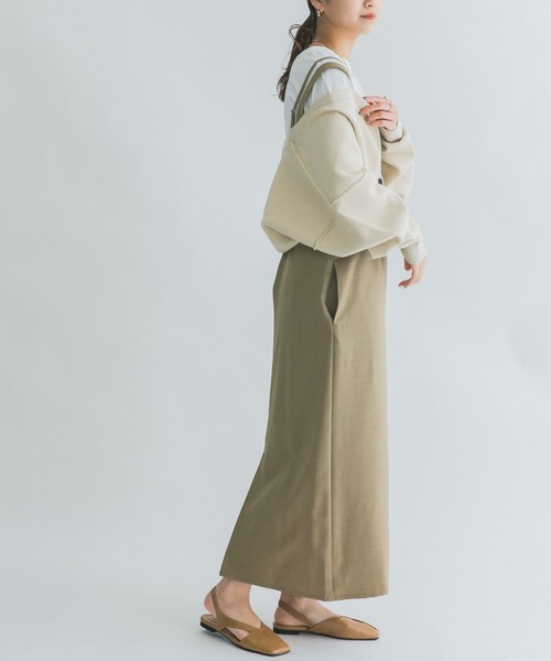 KBF(ケイビーエフ)の「Iラインレイヤードビスチェワンピース(ワンピース・レディース・カーキ/ネイビー/ライトベージュ・ONE)」の5枚目の写真