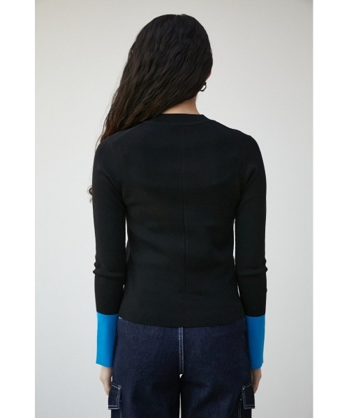 AZUL by moussy（アズールバイマウジー）の「COLOR CUFF BLOCK KNIT TOPS/カラーカフブロックニットトップス（ニット/セーター・レディース・ブラック/グレー/ネイビー・SMALL/MEDIUM）」の9枚目の写真