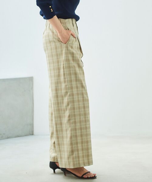 le.coeur blanc(ルクールブラン)の「チェックセンタープレスパンツ(その他パンツ・レディース・ベージュ系その他2/グレー系その他・38)」の5枚目の写真