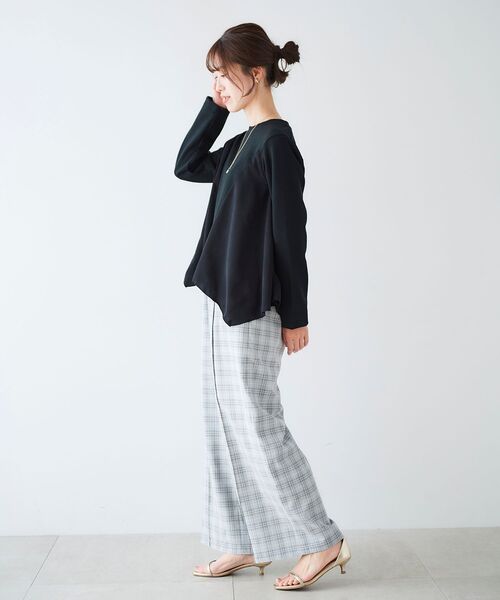 le.coeur blanc(ルクールブラン)の「チェックセンタープレスパンツ(その他パンツ・レディース・ベージュ系その他2/グレー系その他・38)」の18枚目の写真