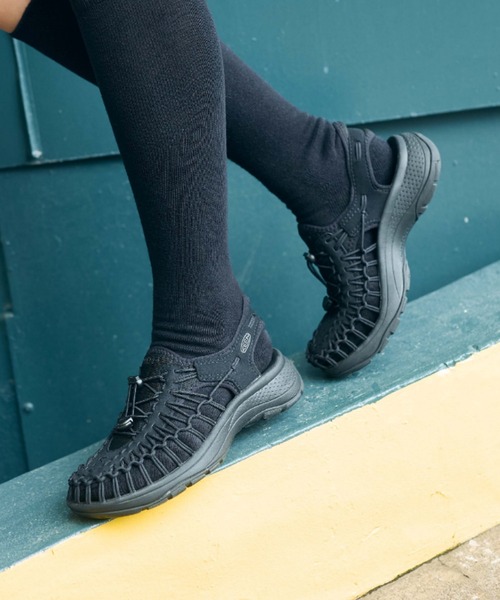 KEEN（キーン）の「【厚底】UNEEK ASTORIA / ユニーク アストリア/ レディース スニーカー サンダル（サンダル・レディース・ブラック/ベージュ・25cm/24cm/23cm/25.5cm/26cm/22.5cm/26.5cm/24.5cm/23.5cm/27cm）」の12枚目の写真