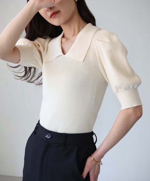 cheriella（シェリエラ）の「【cheriella】WEB限定パフスリーブ衿付きリブニット（ニット/セーター・レディース・ブラック/ブルー/ブラック系その他/アイボリー・M）」の2枚目の写真