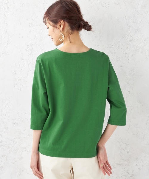 Petit Honfleur(プチオンフルール)の「ボタンアクセントプルオーバー(Tシャツ/カットソー・レディース・ネイビー/グリーン・M/L)」の5枚目の写真