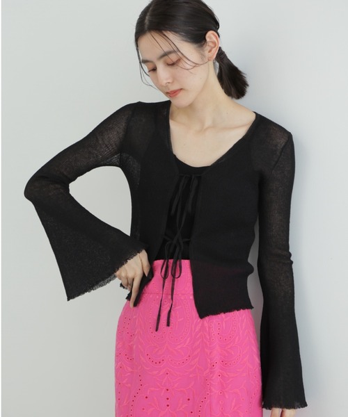 JILL STUART(ジルスチュアート)の「◆シアーリブニットカーディガン(カーディガン/ボレロ・レディース・ブルー/ブラック/レッド・FREE)」の2枚目の写真